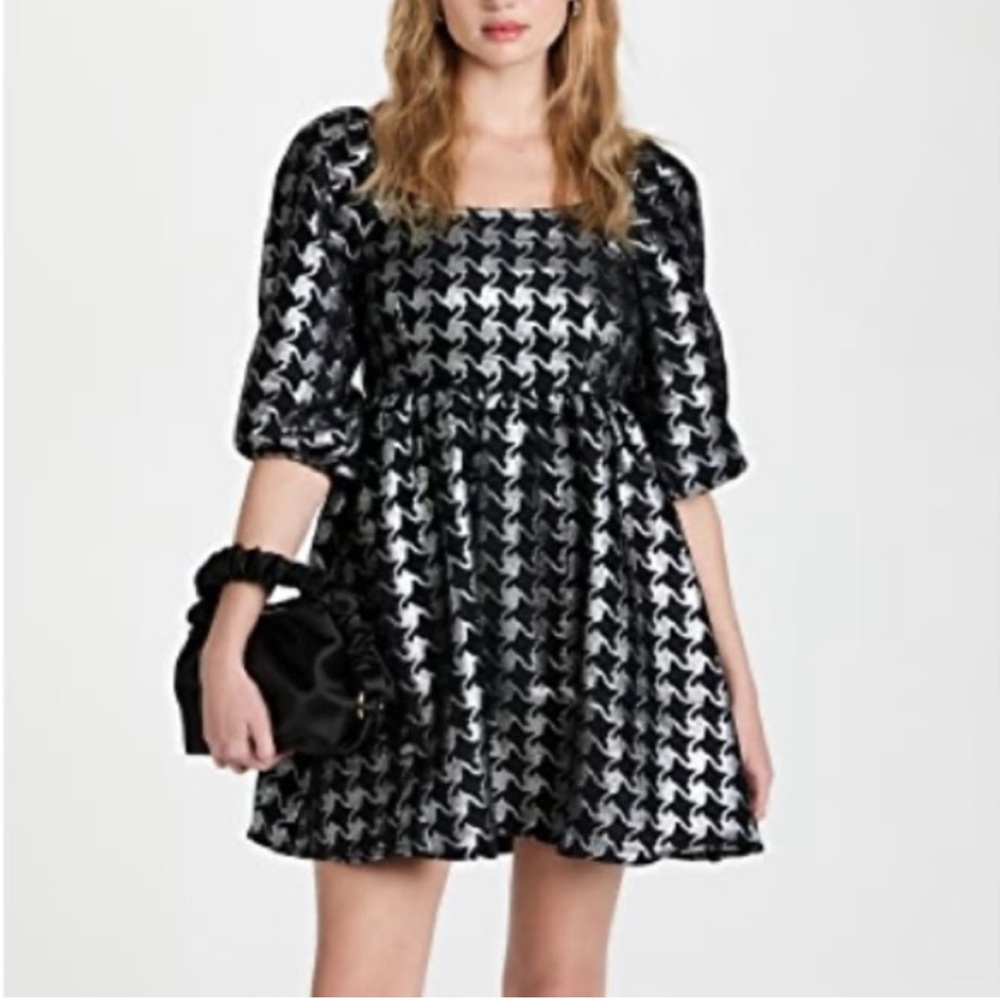 Moon River Metallic Jacquard Puff Sleeve Cocktail Party Dress Babydoll – Size M
